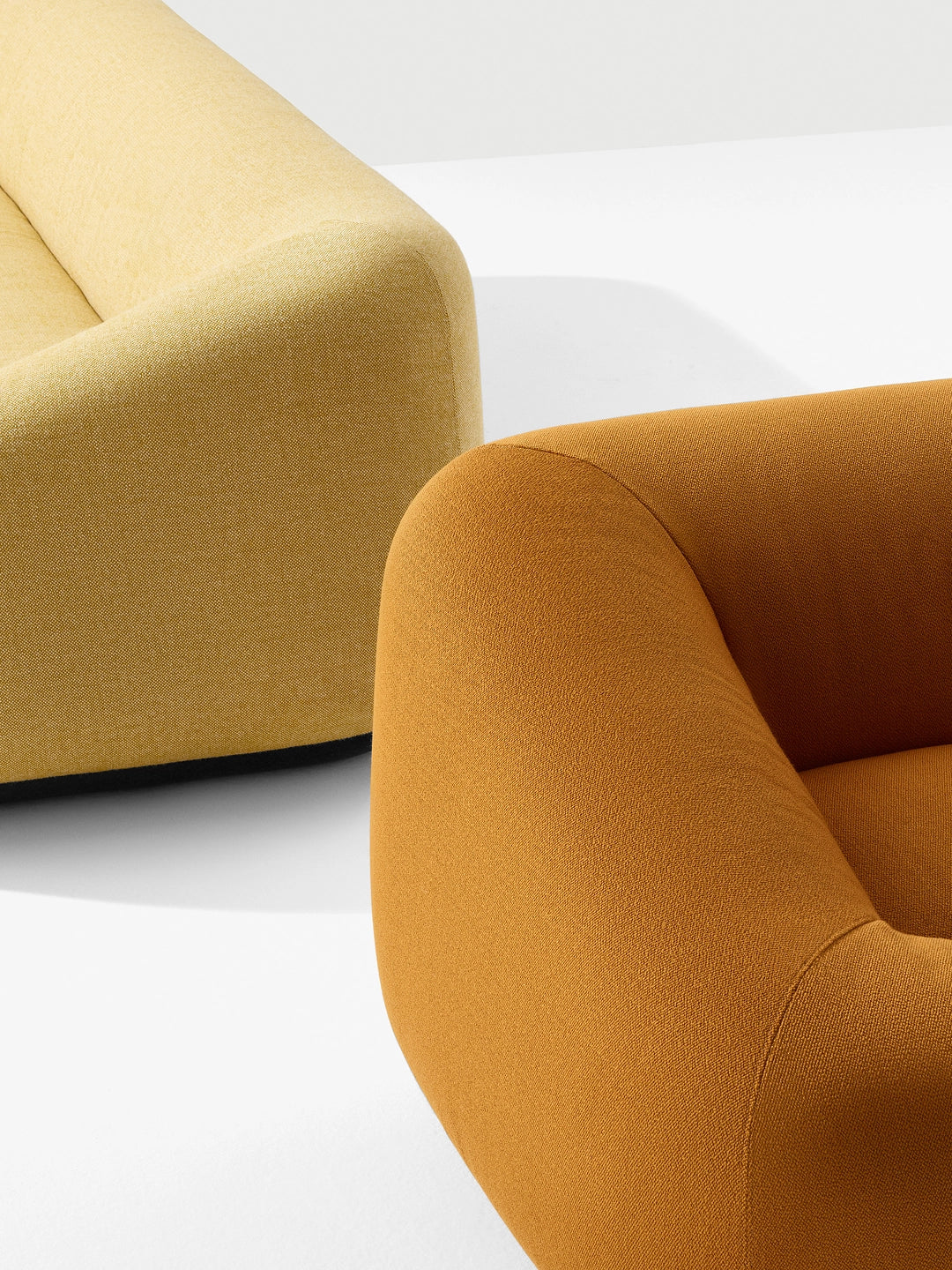 Aom - Design by Jean-Marie Massaud